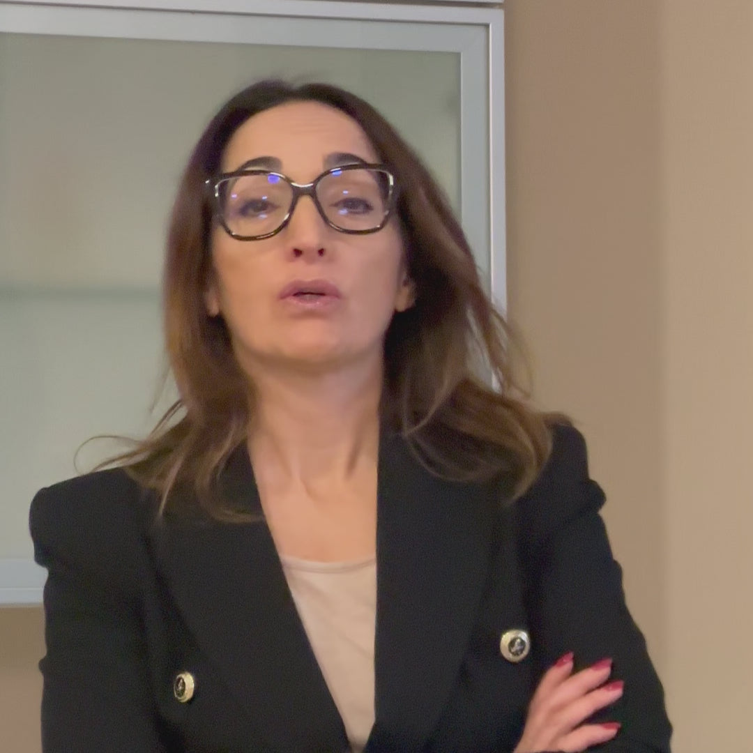 Sistema de microinfusión Firmelià® para el recrecimiento del cabello en mujeres